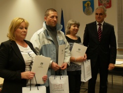 Prezydent nagrodził autorów konkursowych prac