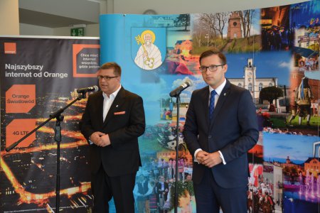 Budowa sieci internetu światłowodowego w Ciechan
