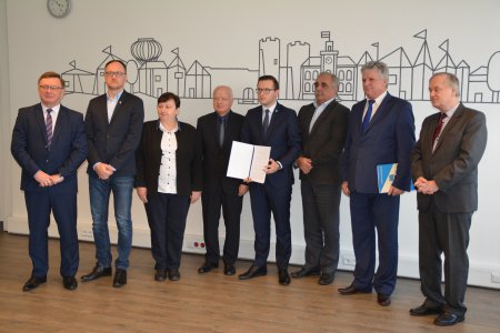 Samorządowcy o dwukadencyjności organów wykonaw