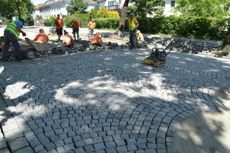 Modernizacja ul. Sienkiewicza: układanie kostki