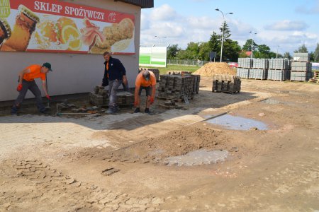 Ruszyła rozbudowa parkingu przy ul. Armii Krajowe