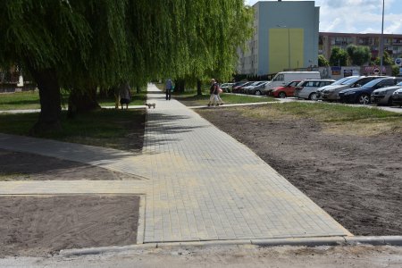 Wyremontowany chodnik w pobliżu Biedronki na Alek