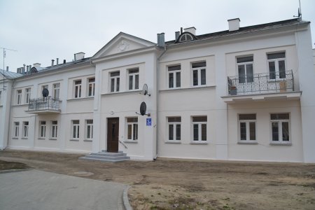 Nowa elewacja zabytkowego budynku komunalnego nr 3
