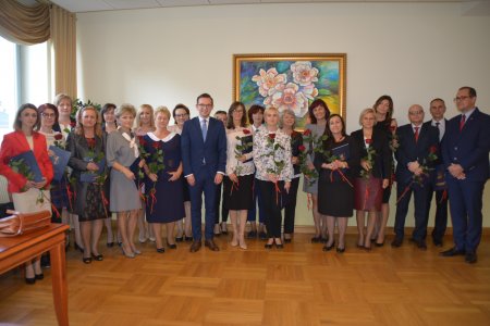 Prezydent nagrodził nauczycieli