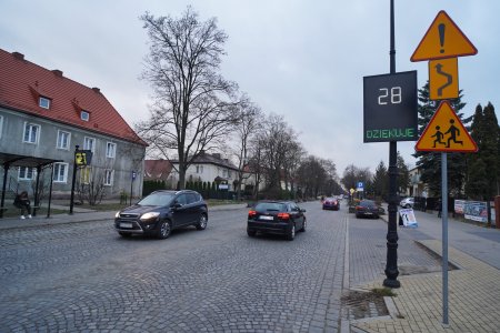 Radarowe wyświetlacze prędkości na ul. Sienkiew