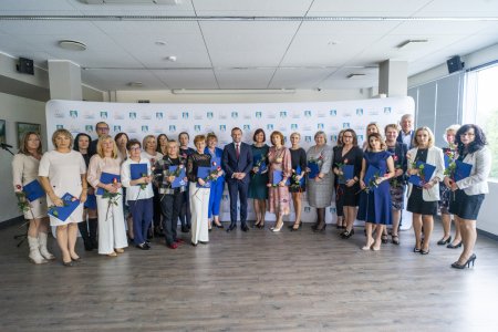 Prezydent nagrodził nauczycieli