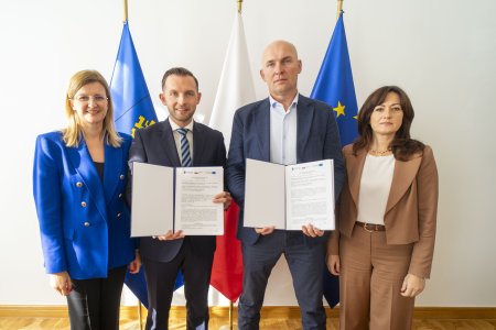 Więcej zieleni na placu Jana Pawła II – umowa 