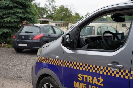 Pijany kierowca w rękach policji dzięki Straży 