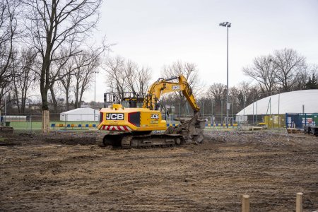 Ruszyła budowa krytego lodowiska