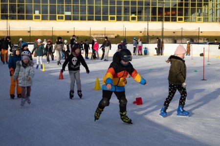 Otwarcie miejskiego lodowiska